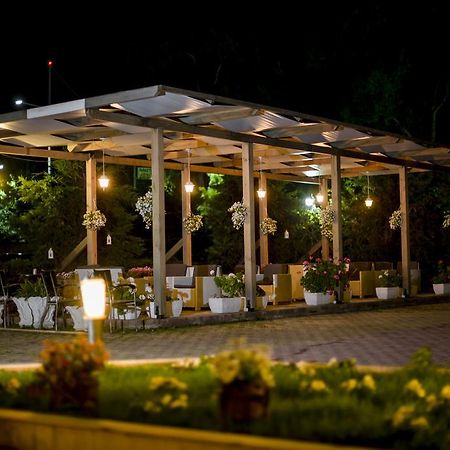 Kadrisa Hotel Durres Exterior photo